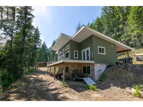 Tappen, BC V0E2X0,1771 Skimikin Road