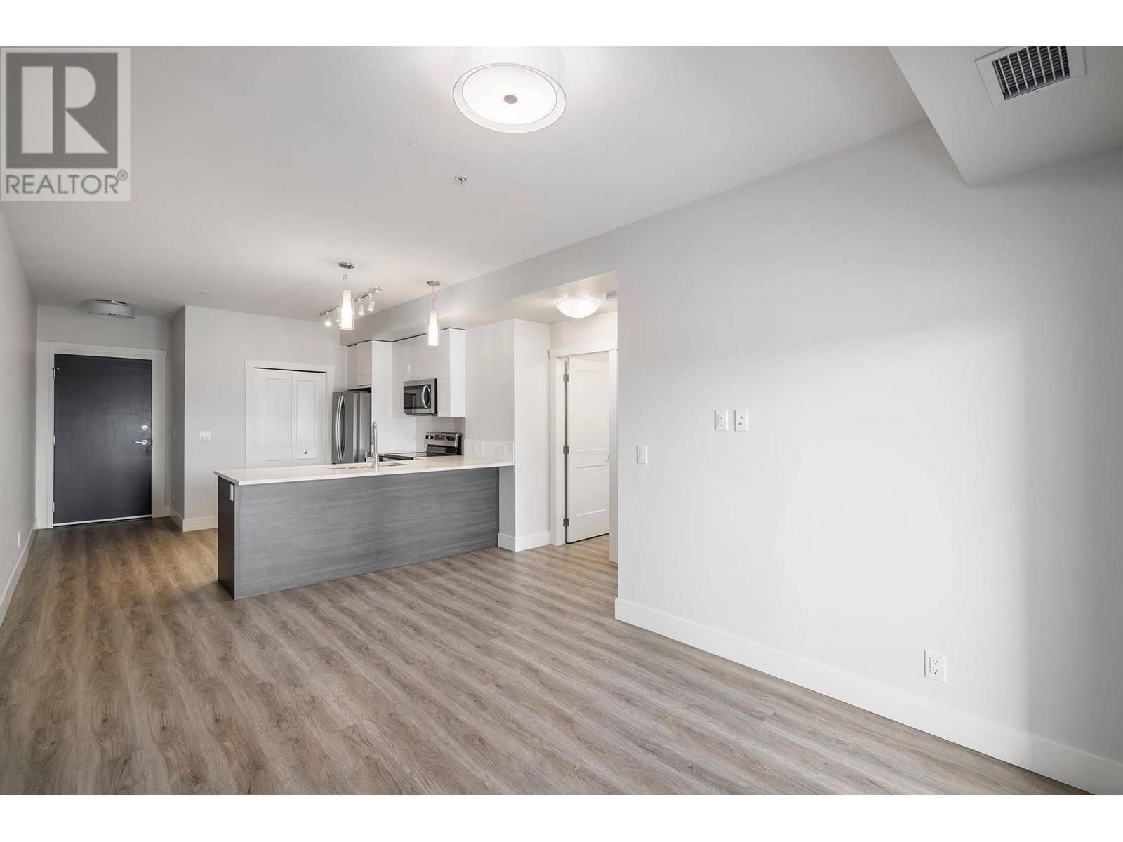 Kelowna, BC V1X0B9,191 Hollywood RD South #420