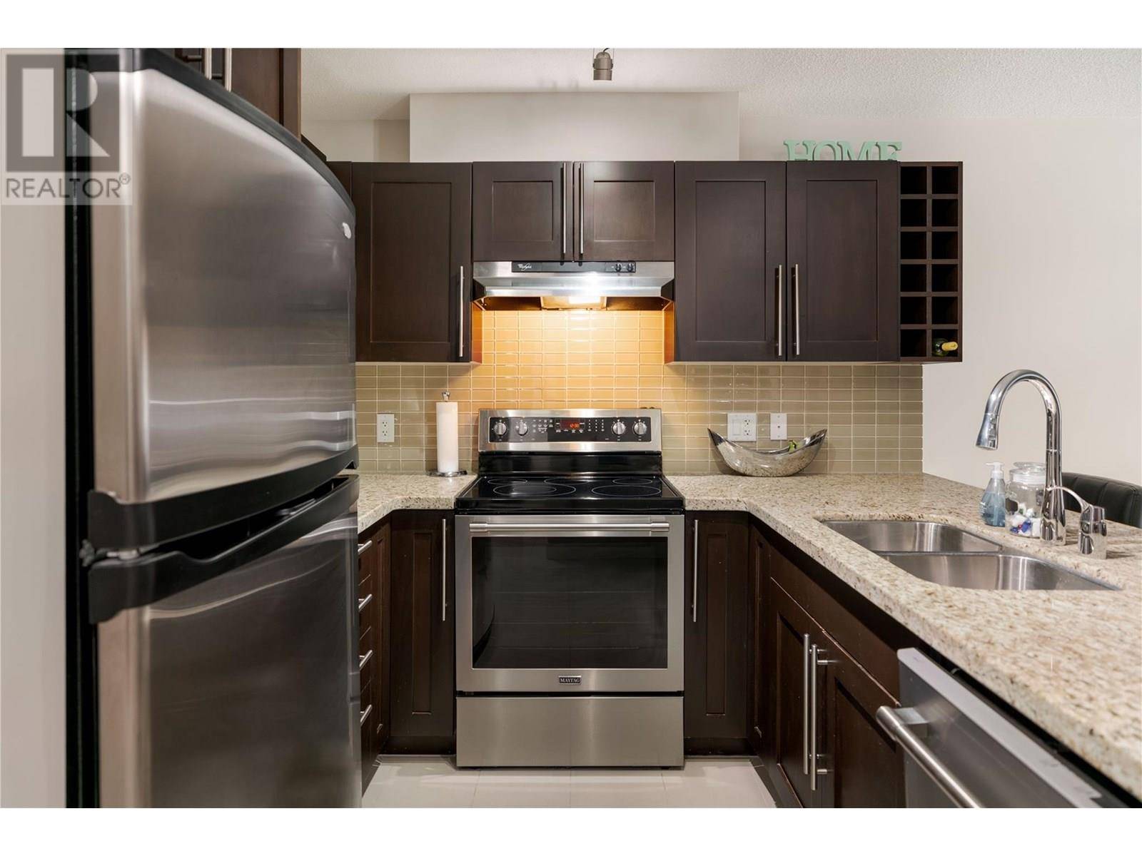 Kelowna, BC V1Y9Z1,1083 Sunset DR #312