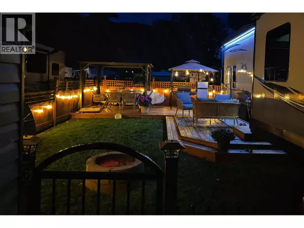 Lee Creek, BC V0E1M4,16 Osprey Lane