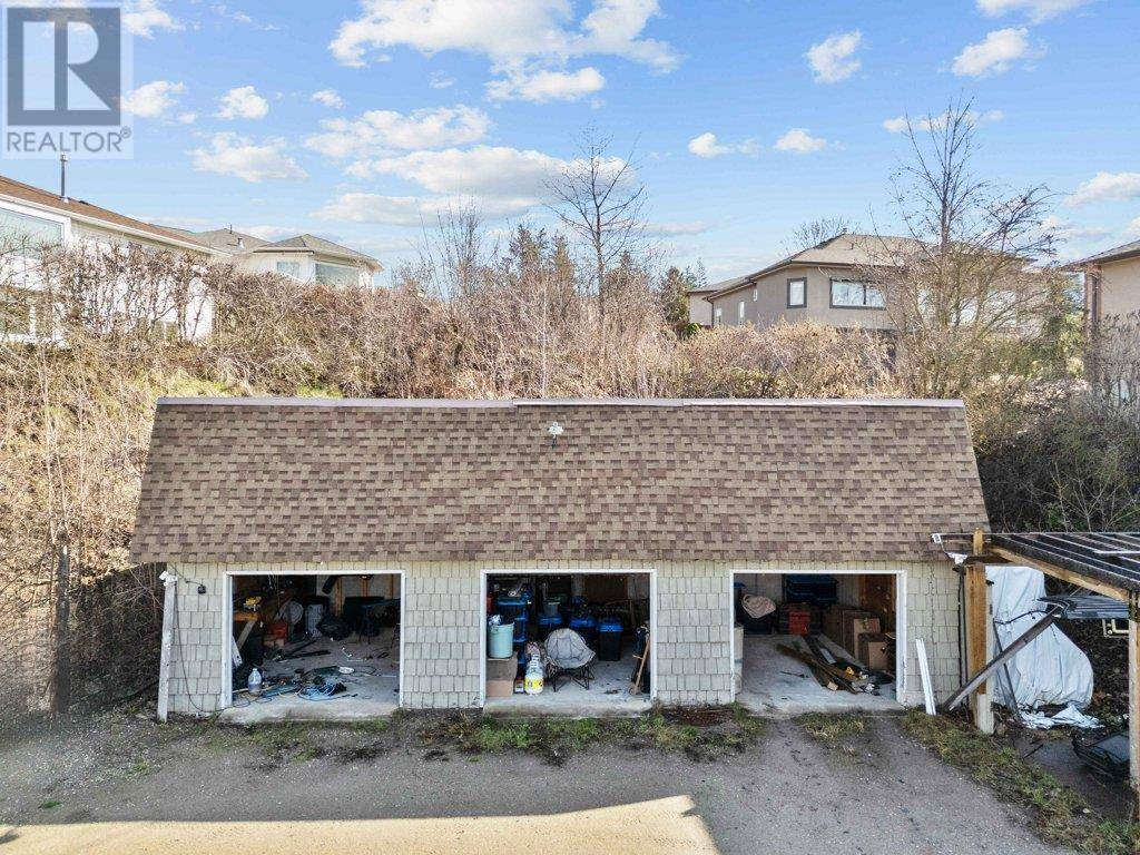 Salmon Arm, BC V1E2V6,1321 10 Avenue NE