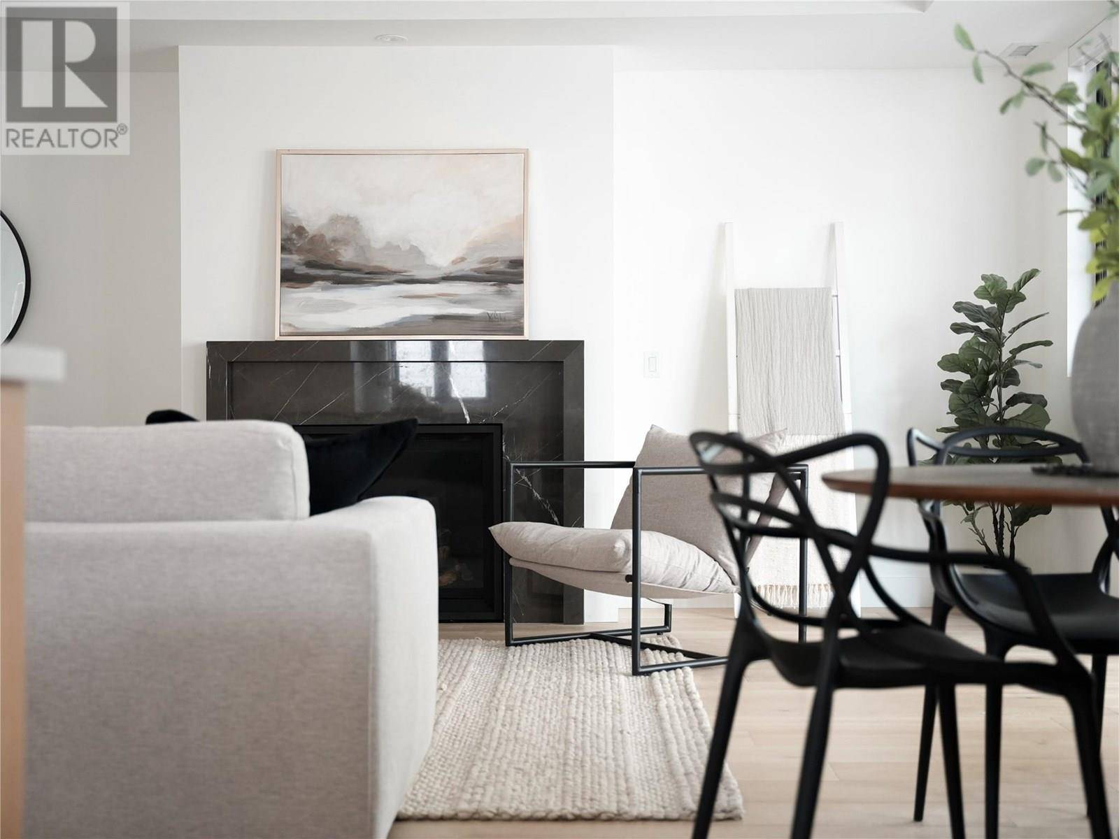 Kelowna, BC V1Y1H7,955 Manhattan Drive