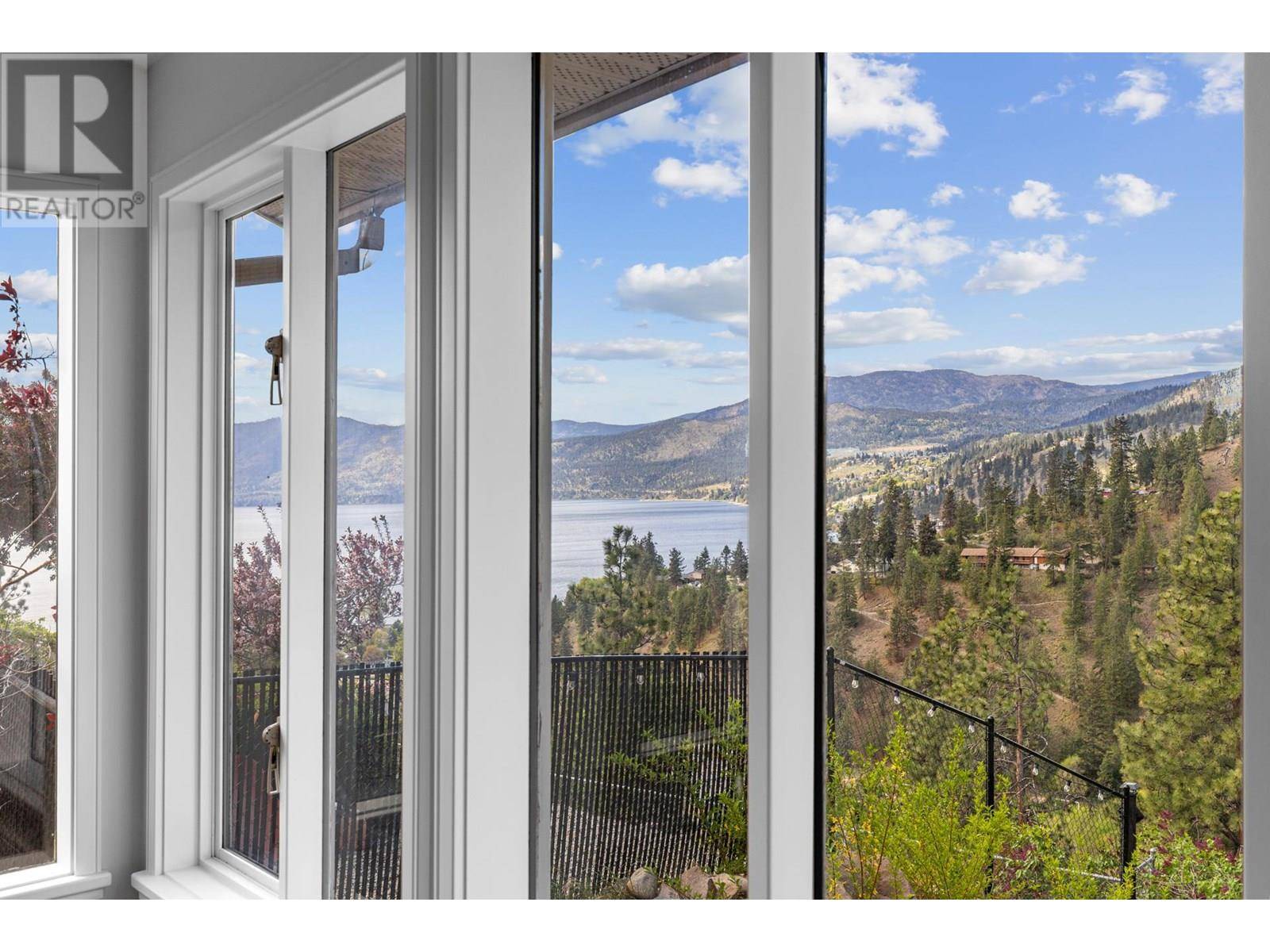 Peachland, BC V0H1X2,3784 Inglis Place