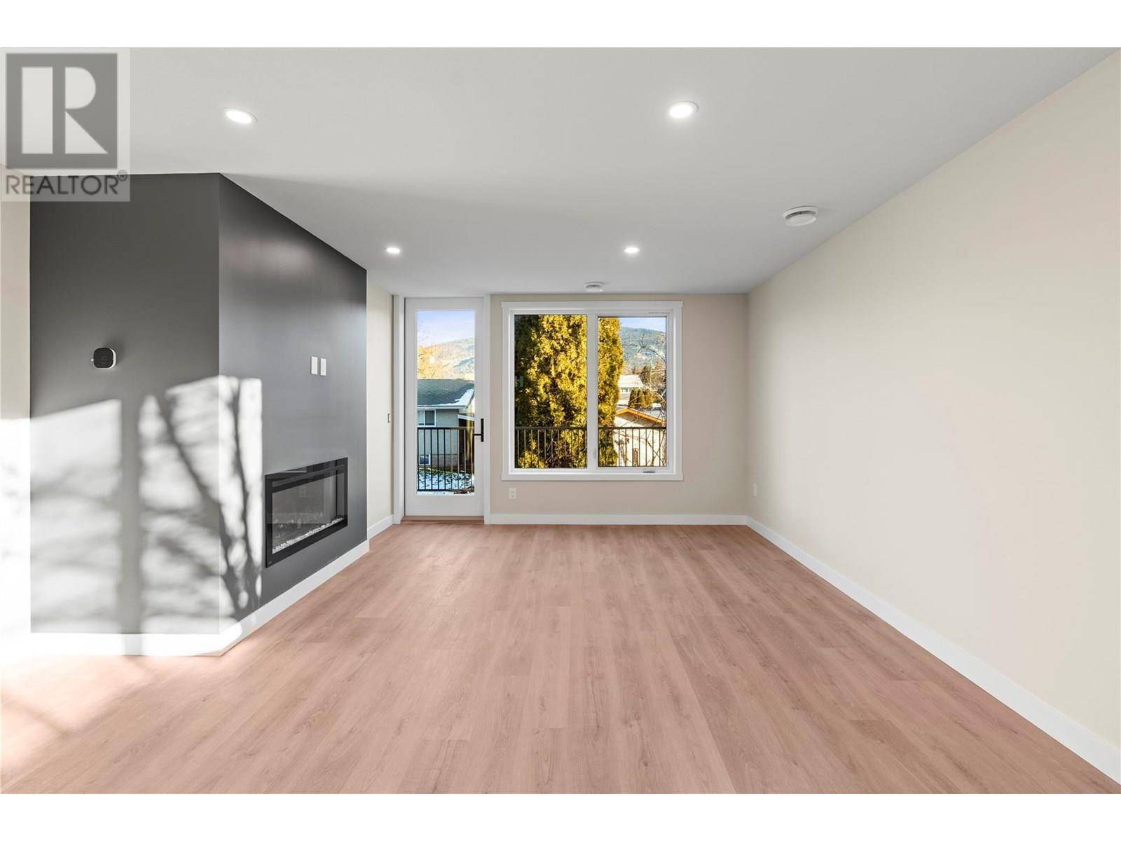 Vernon, BC V1T4V5,3907 26 ST #3