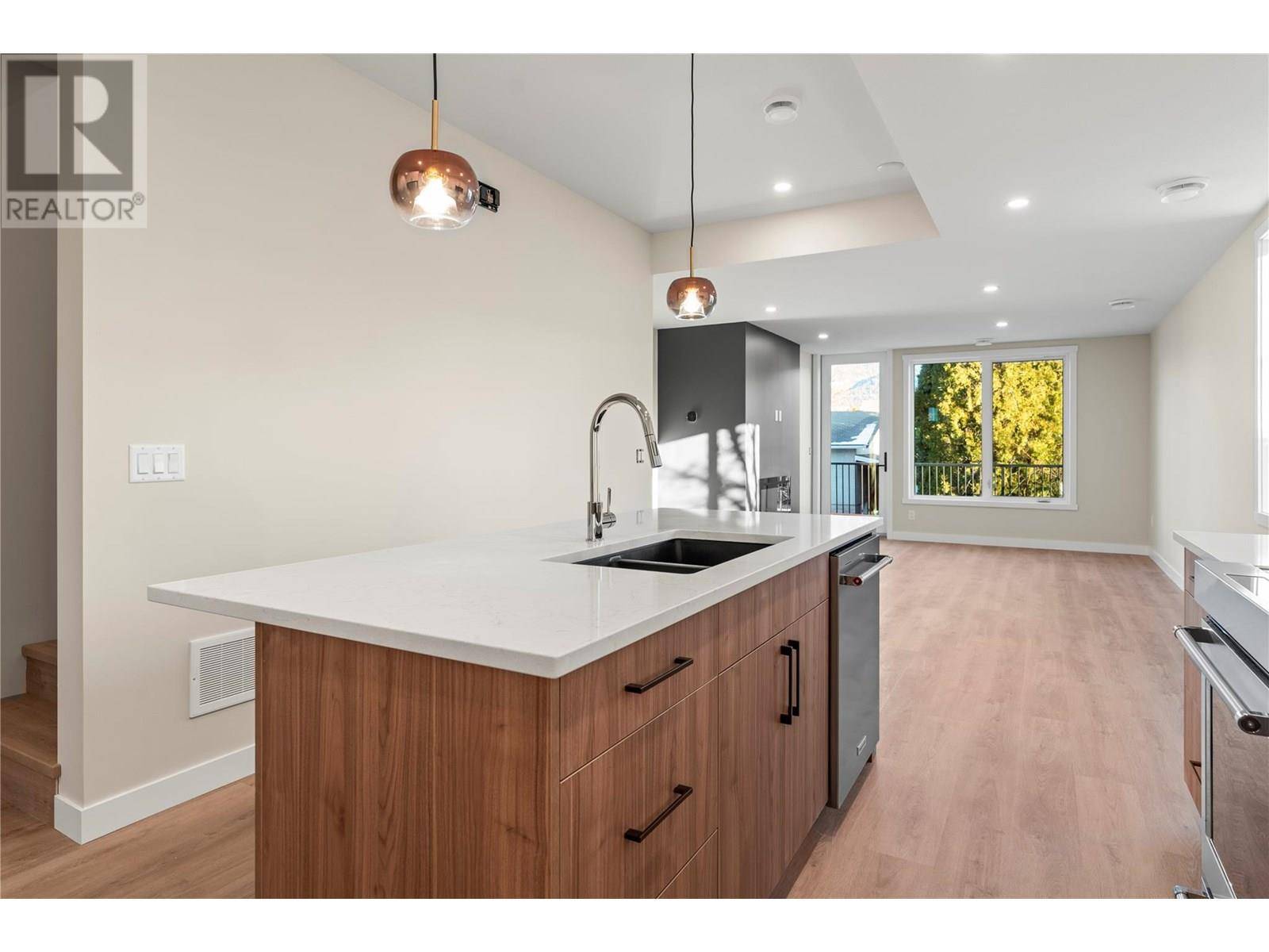 Vernon, BC V1T4V5,3907 26 ST #3