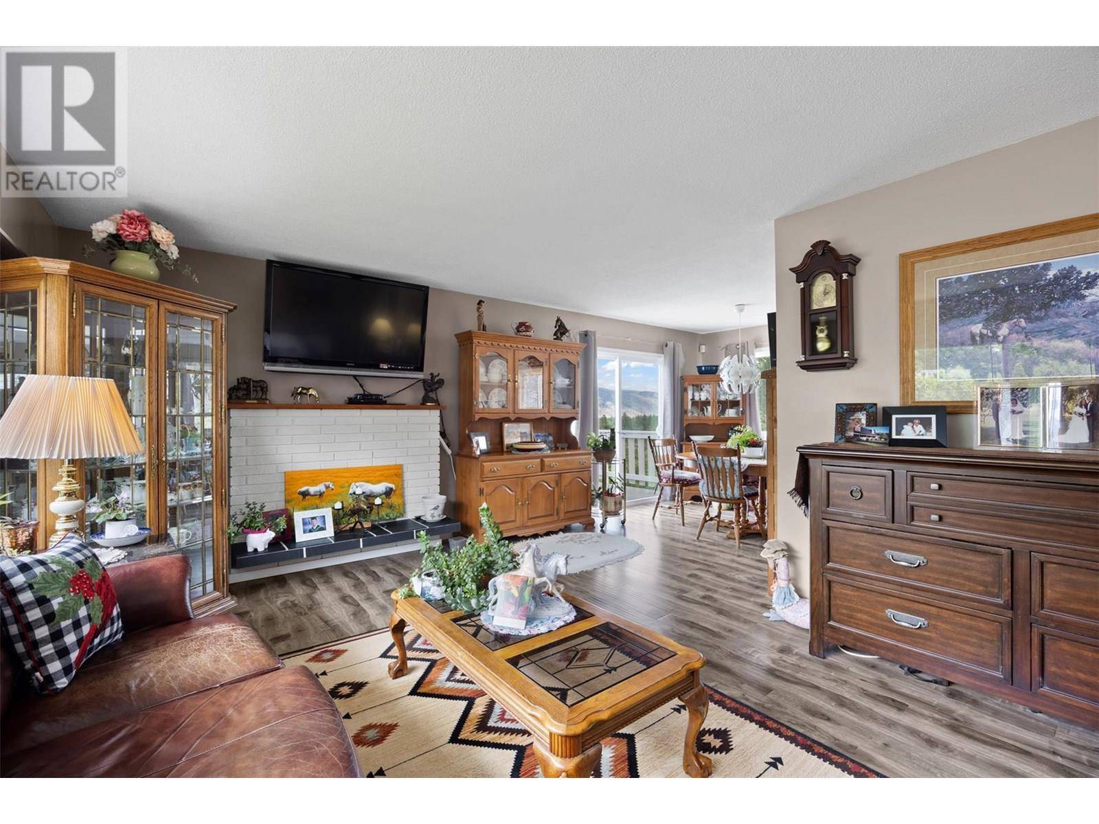 Kamloops, BC V2C5B9,6011 TODD Road