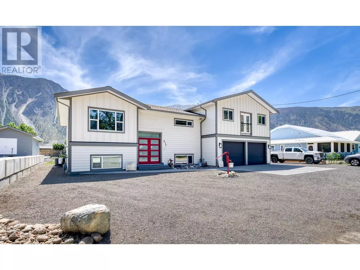 Keremeos, BC V0X1N2,617 2ND Avenue