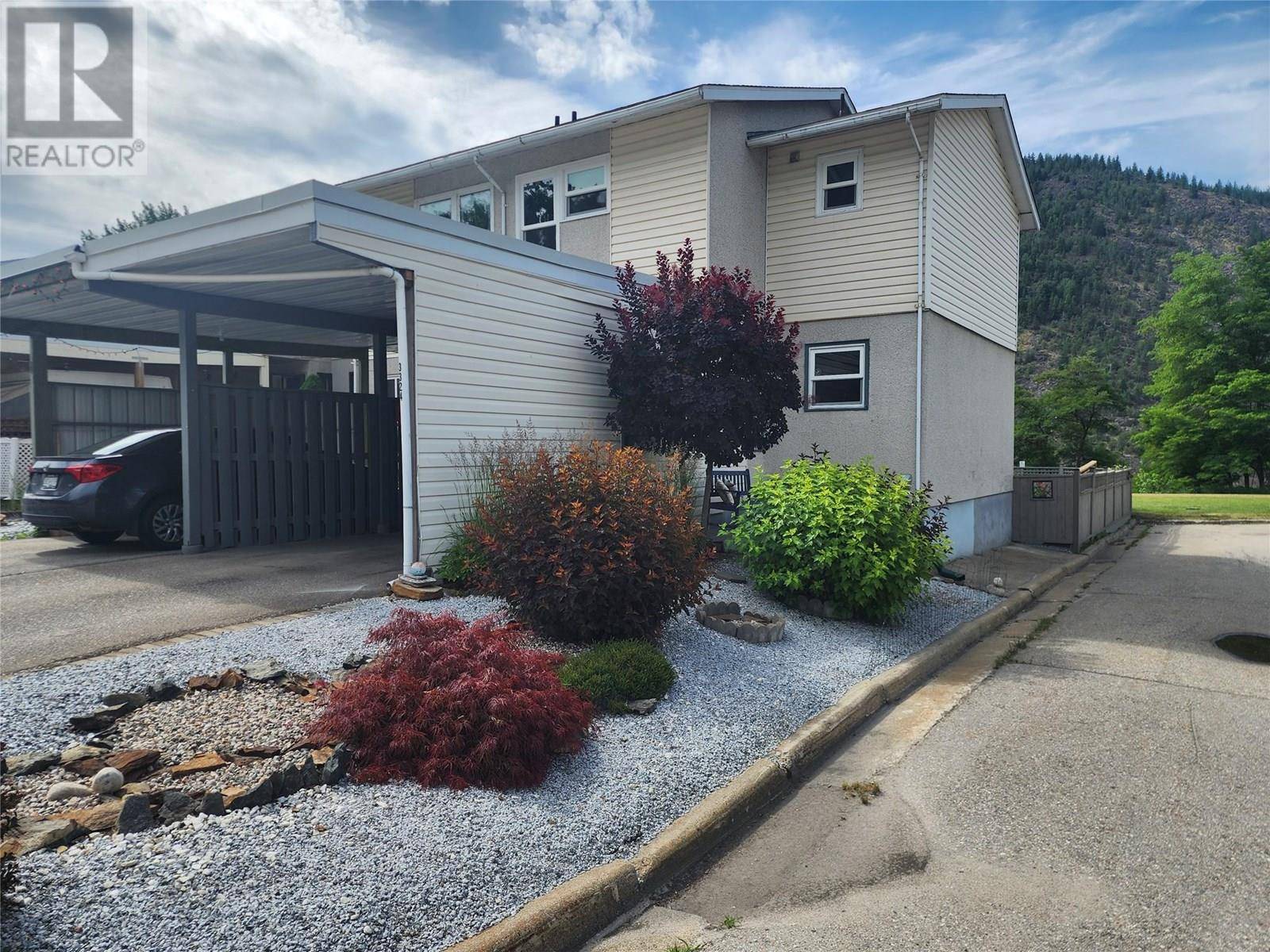 3324 LAUREL Crescent, Trail, BC V1R4M5