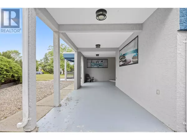 Kelowna, BC V1Y5M3,126 Verna Court