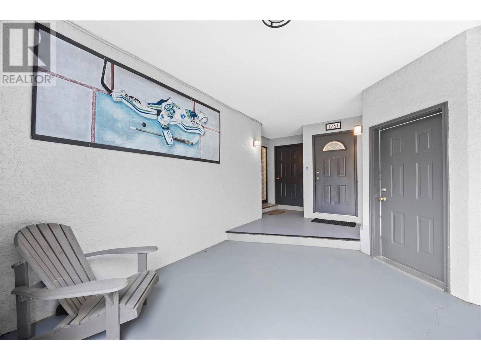 Kelowna, BC V1Y5M3,126 Verna Court