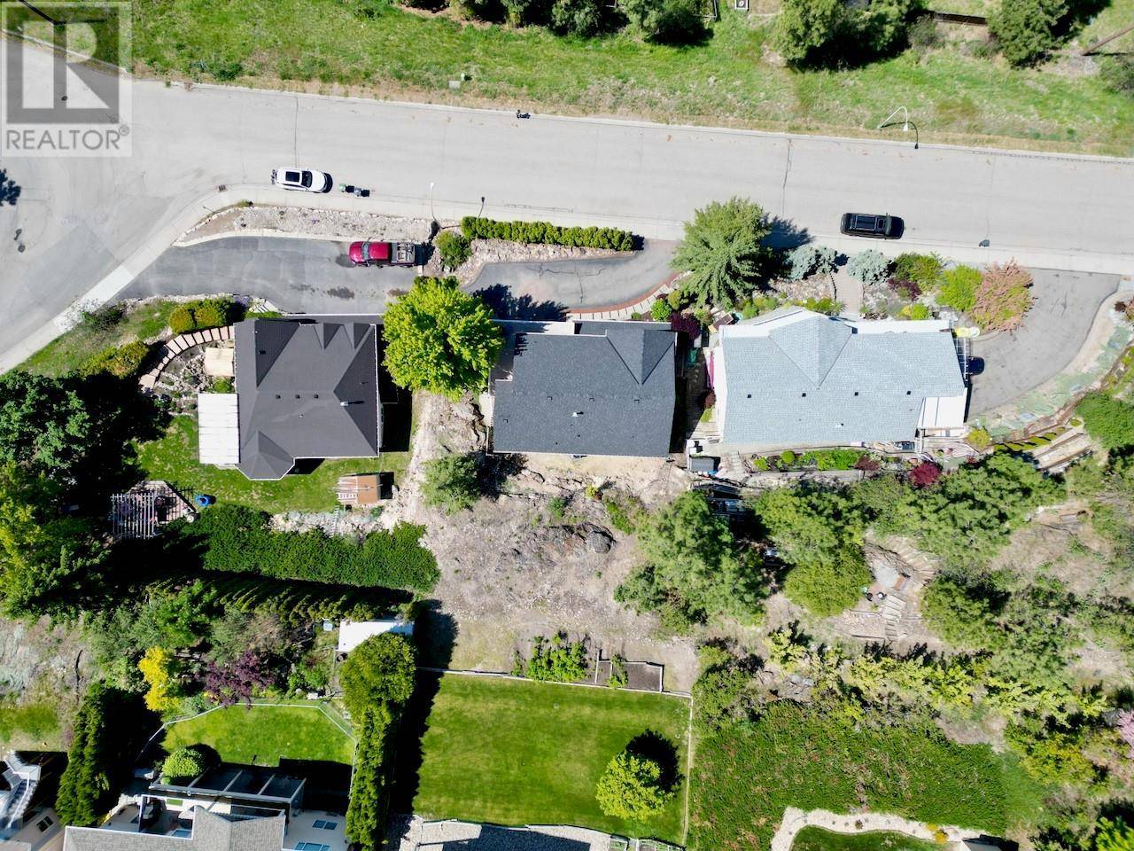 Kelowna, BC V1X7L2,1129 James Hockey Place