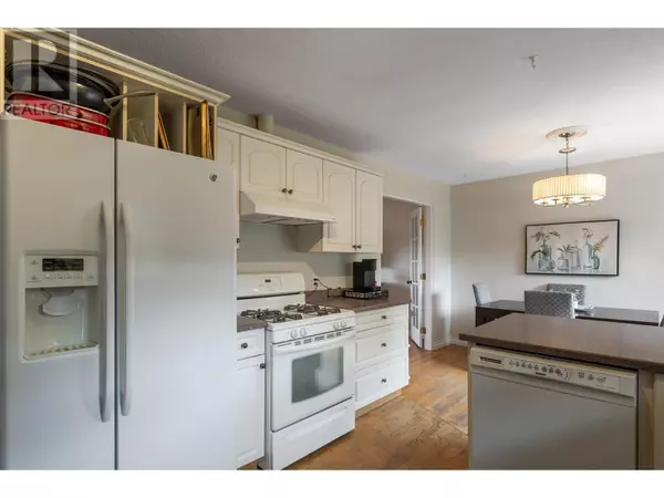 Kelowna, BC V1X2V1,405 Macaden Court