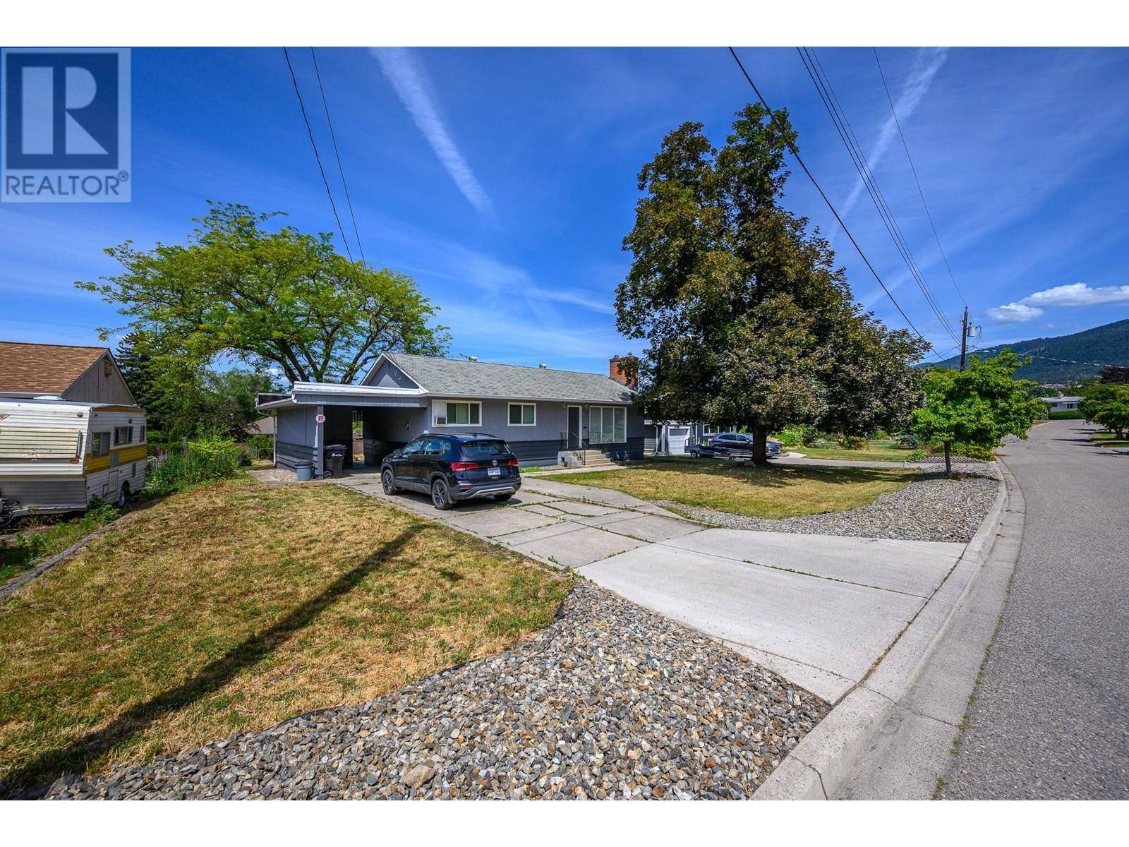 Vernon, BC V1T1Y6,1903 29 Crescent