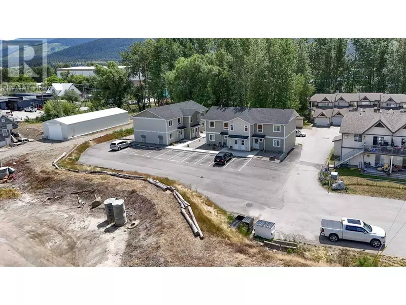 2142 Bessette Street, Lumby, BC V0E2G1