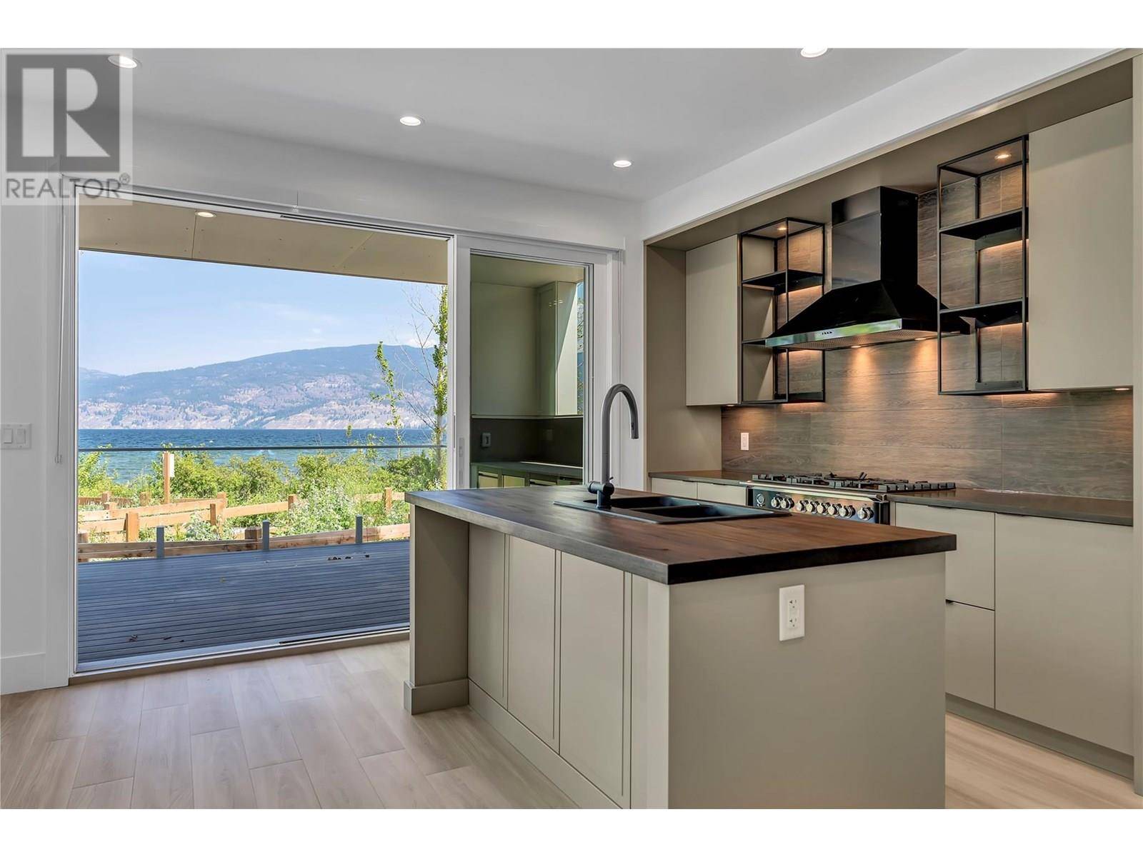 3190 Landry Crescent, Summerland, BC V0H1Z9