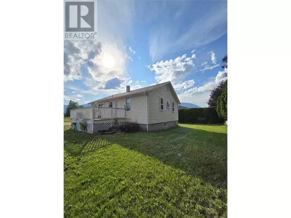 221 Beatty Avenue NW, Salmon Arm, BC V1E4M9