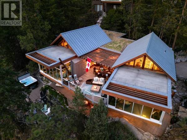 9845 Eastside RD #125 & 126, Vernon, BC V1H1Z2