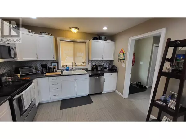 Tappen, BC V0E2X3,5211 Trans Canada HWY #4