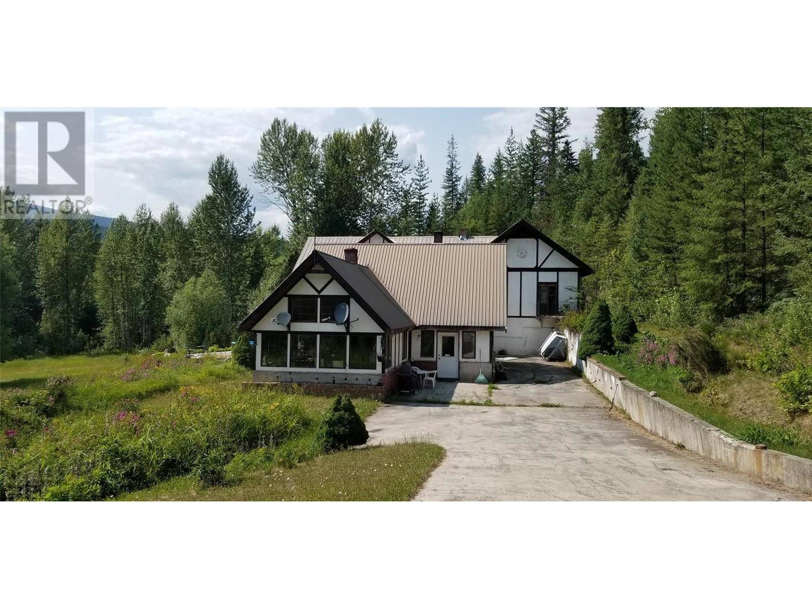 Seymour Arm, BC V0E2V0,1377 Collings Road