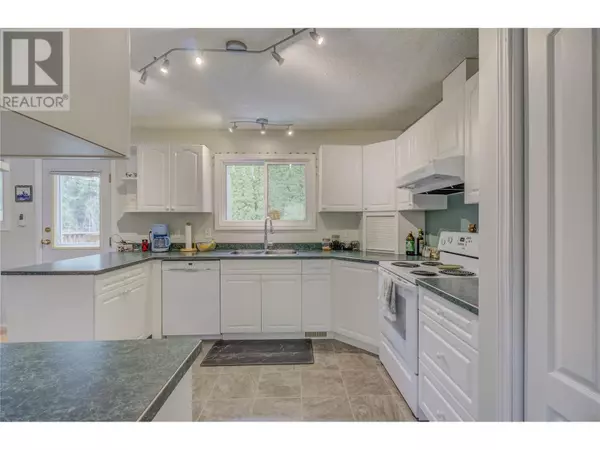 Salmon Arm, BC V1E3G5,2651 20 Avenue NE