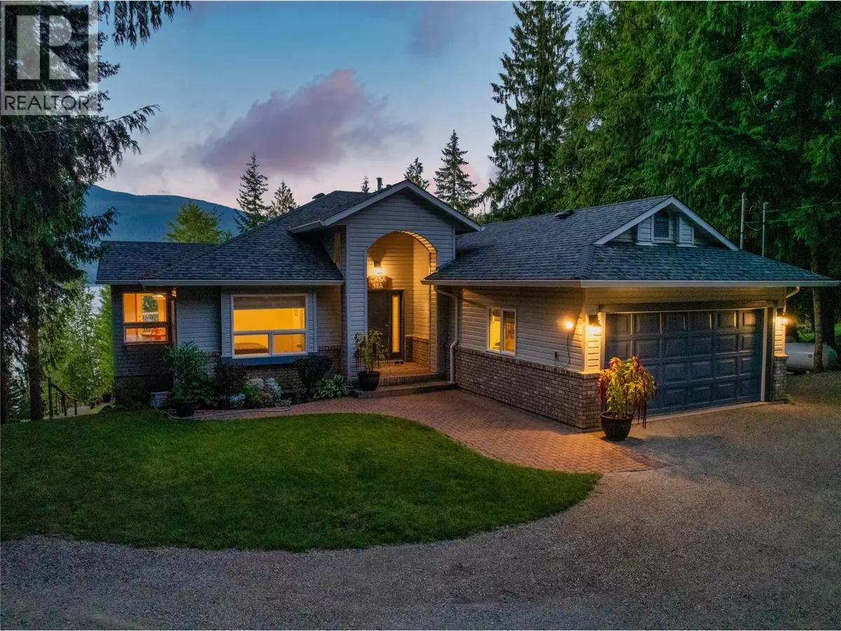 Eagle Bay, BC V0E1T0,4283 Eagle Bay Road