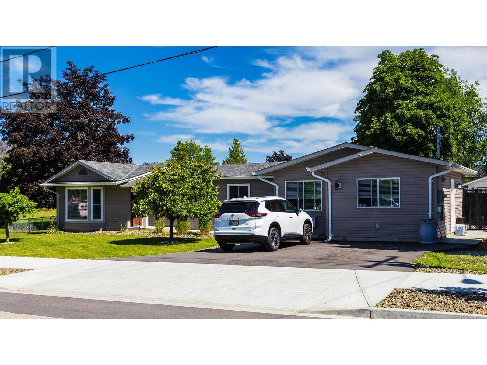 1490 Cornwall Road, Kelowna, BC V1X1N9