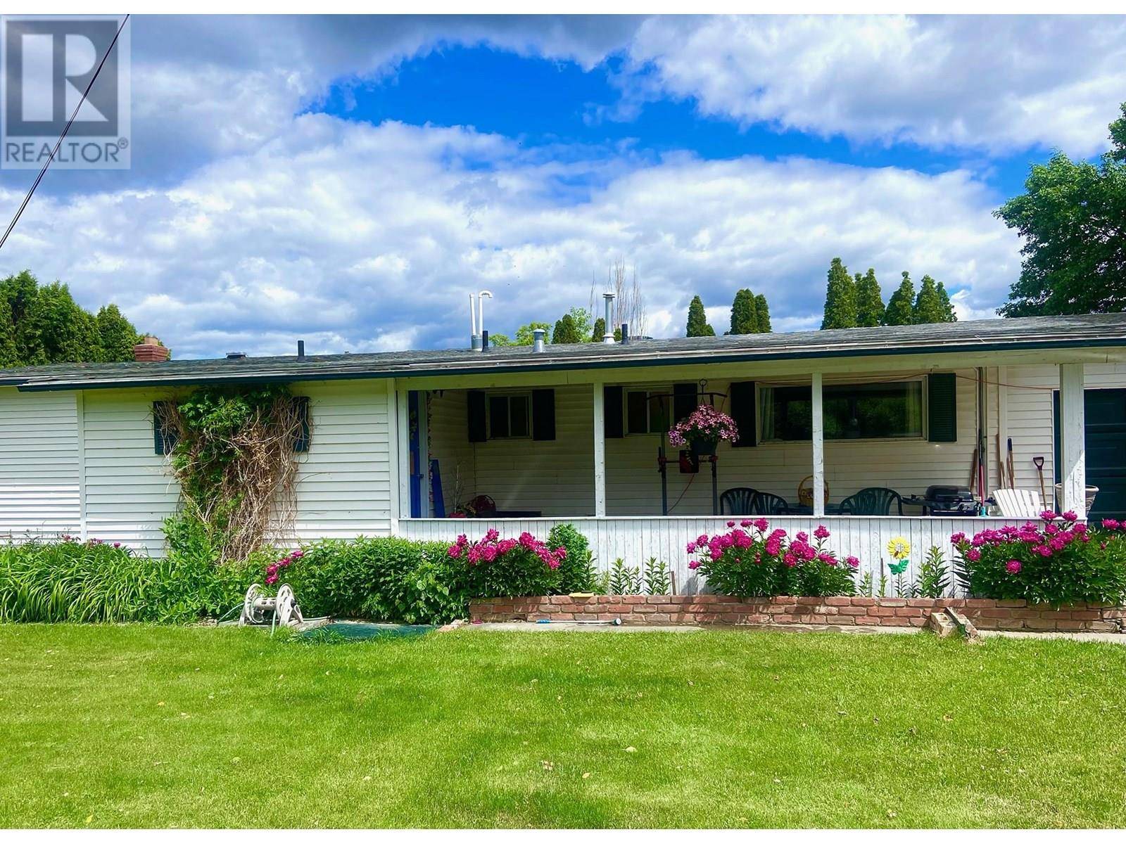 6288 Meadowland Crescent, Kamloops, BC V2C5C2