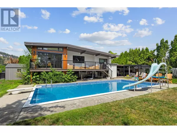 1511 Lambert Avenue, Kelowna, BC V1Y4H4