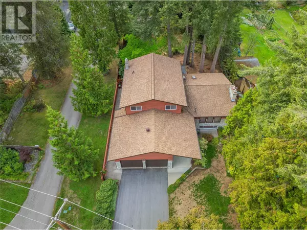 Castlegar, BC V1N3P1,2504 14TH Avenue