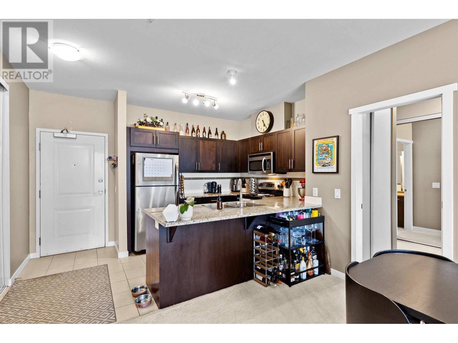 Kelowna, BC V1Y9T8,1350 Ridgeway DR #209