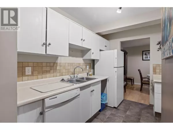 Kelowna, BC V1Y6P7,1035 Bernard AVE #108