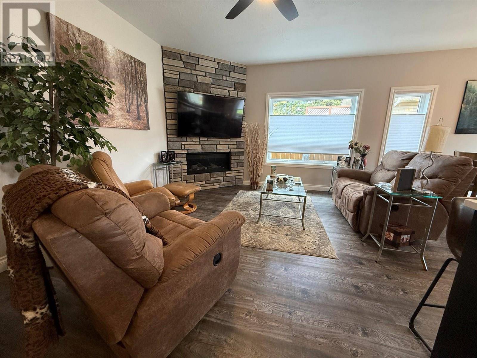 Dawson Creek, BC V1G4E1,10224 18 Street