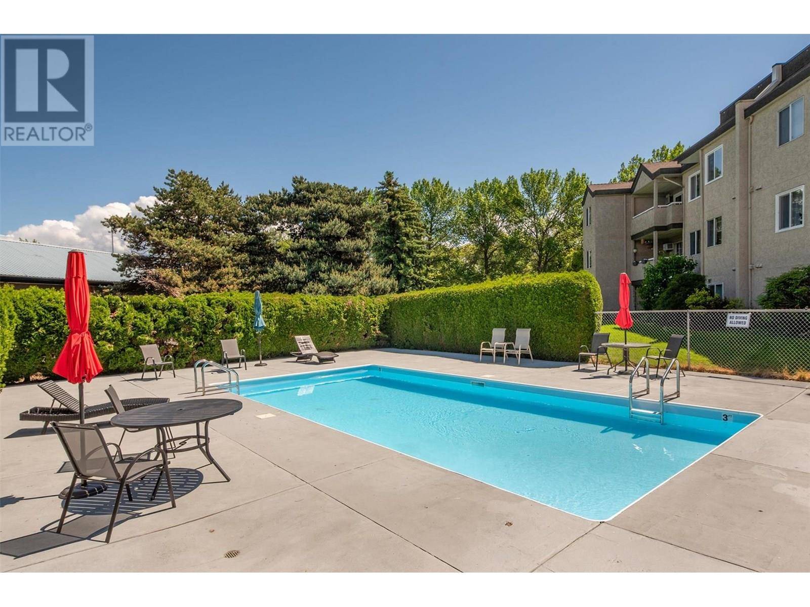 Kelowna, BC V1W3G5,3842 Gordon DR #116