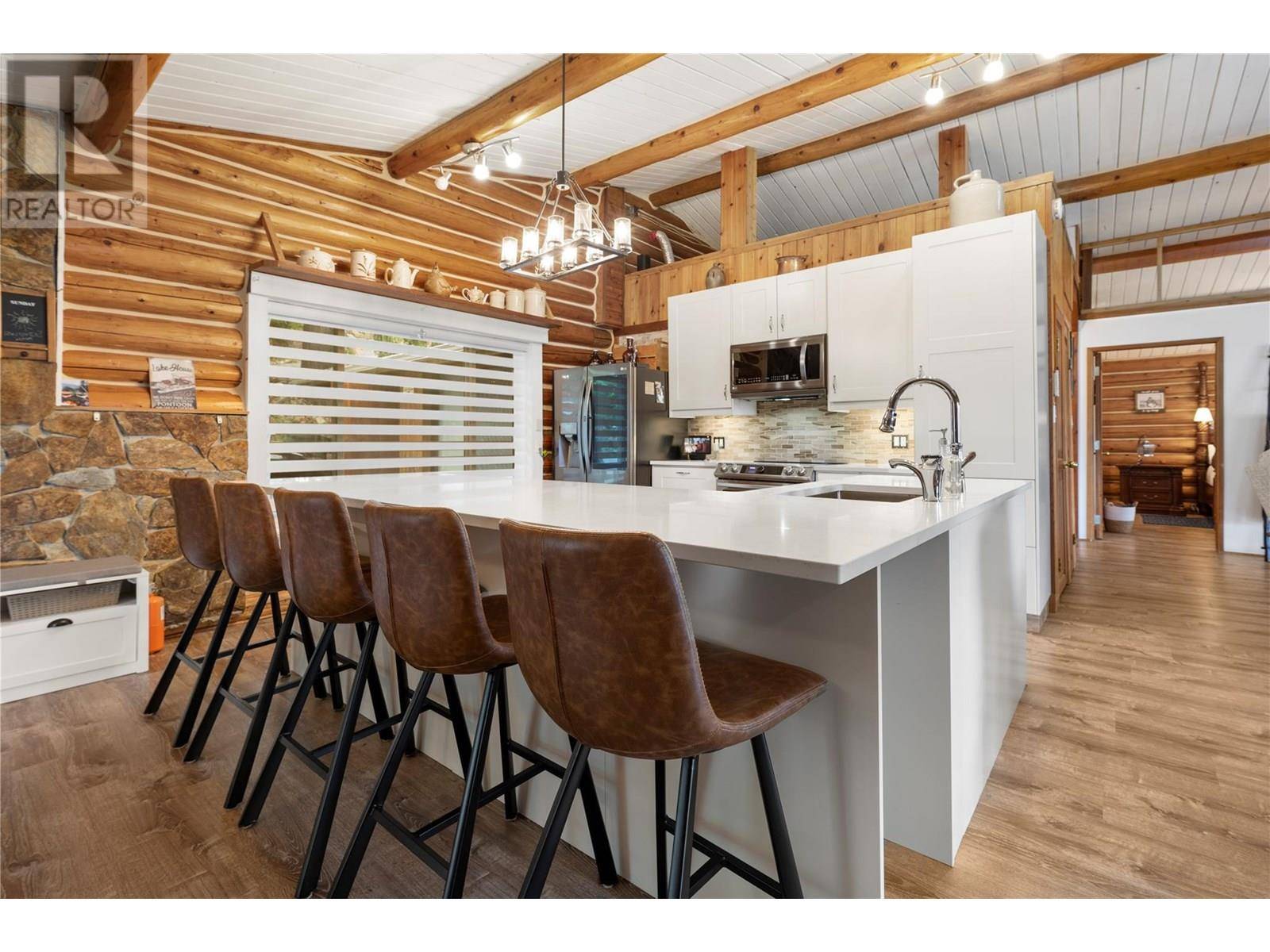 Anglemont, BC V0E1M8,7740 Columbia Drive