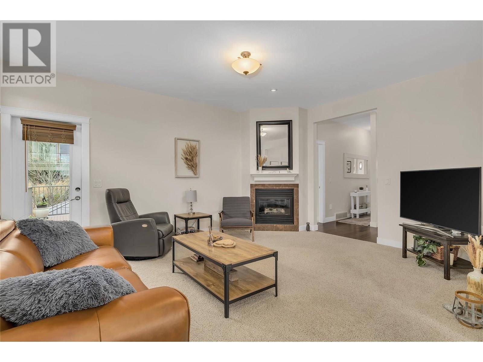 Kelowna, BC V1W5H4,737 Kuipers Crescent