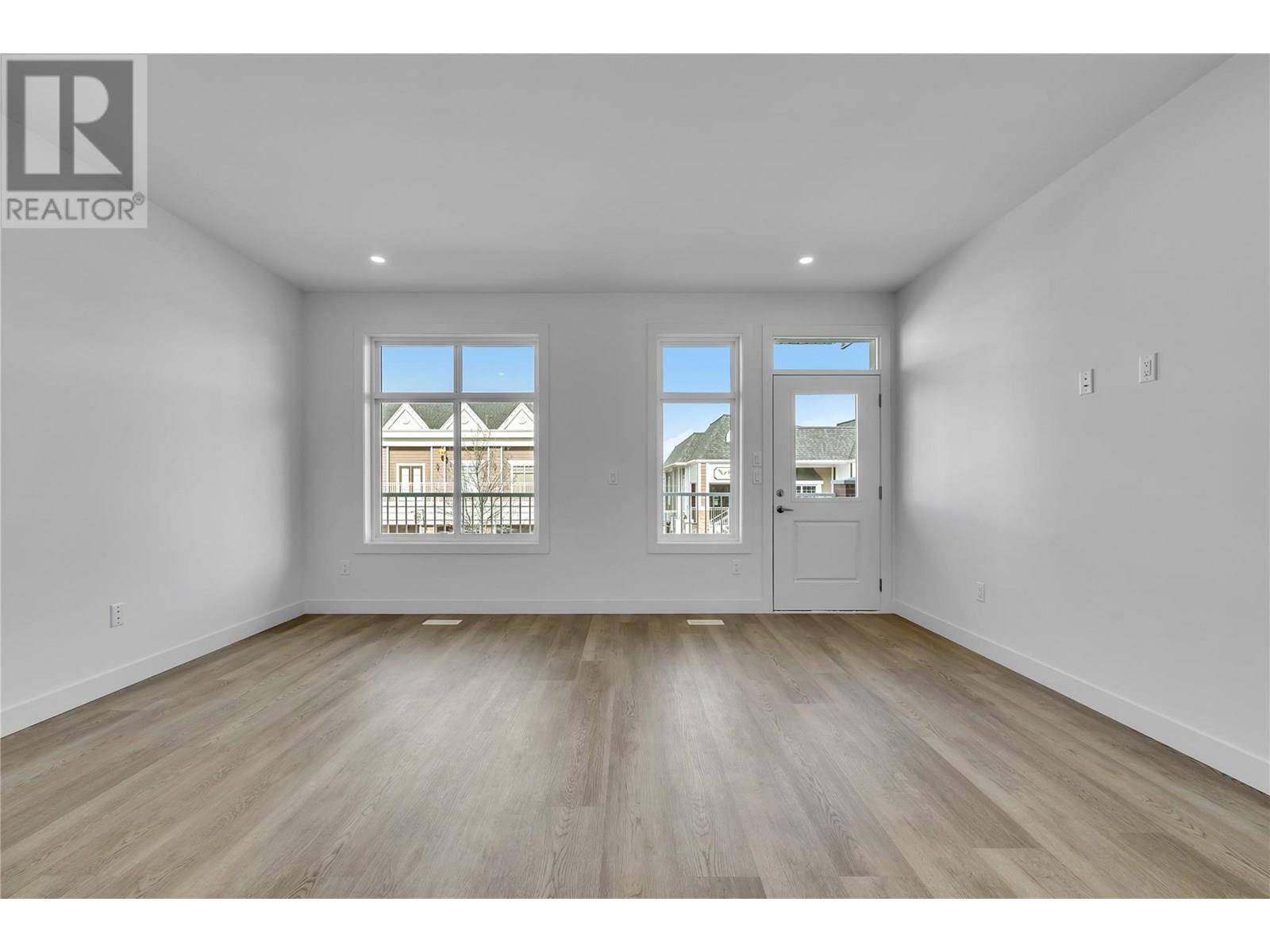 Kelowna, BC V1W0C1,5300 Main ST #118