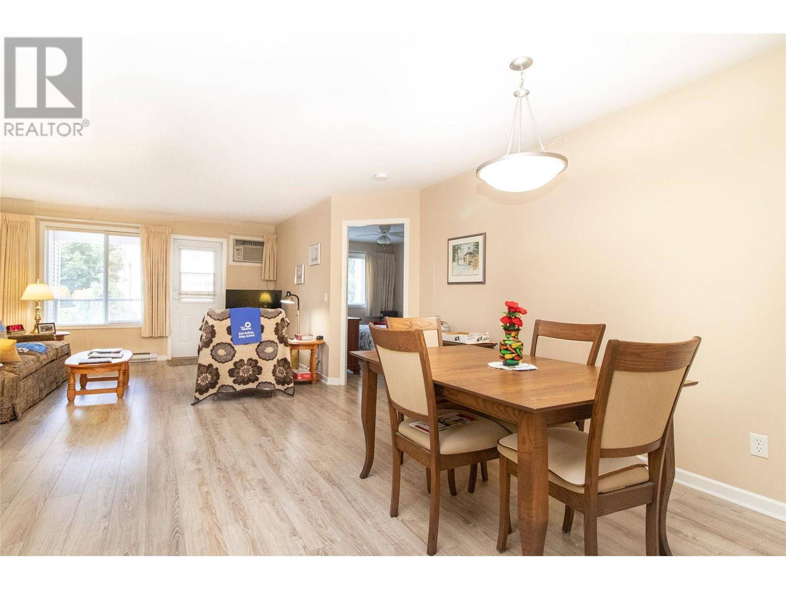 Kelowna, BC V1Y9P2,980 Glenwood AVE #107