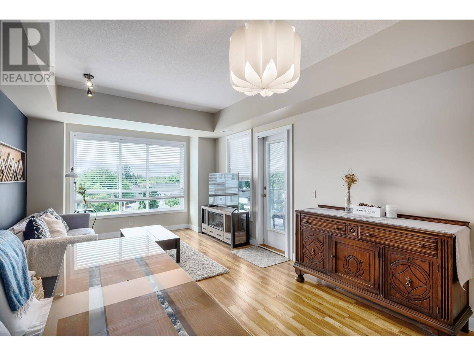 Kelowna, BC V1Y6A3,850 Saucier AVE #411