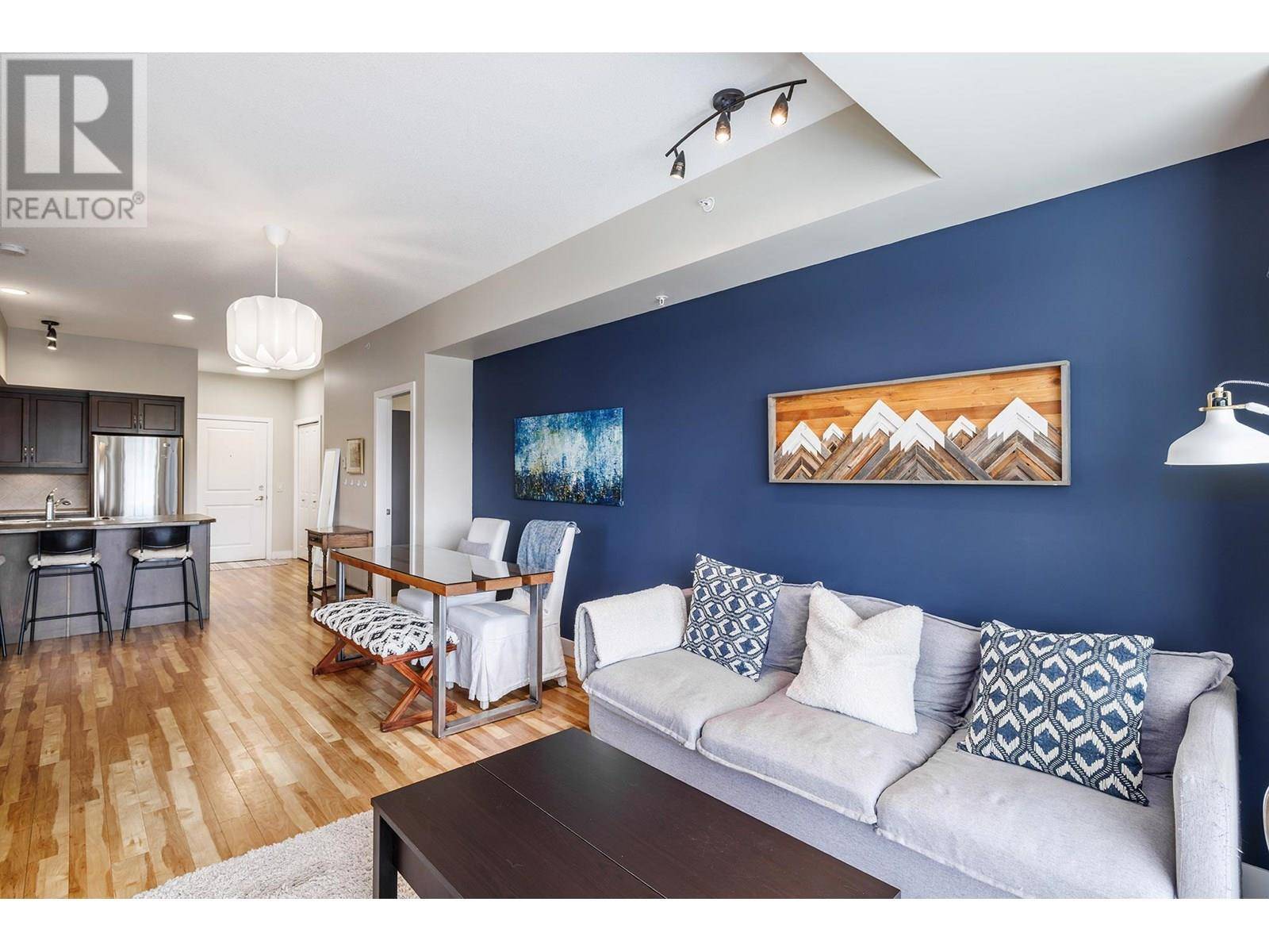 Kelowna, BC V1Y6A3,850 Saucier AVE #411
