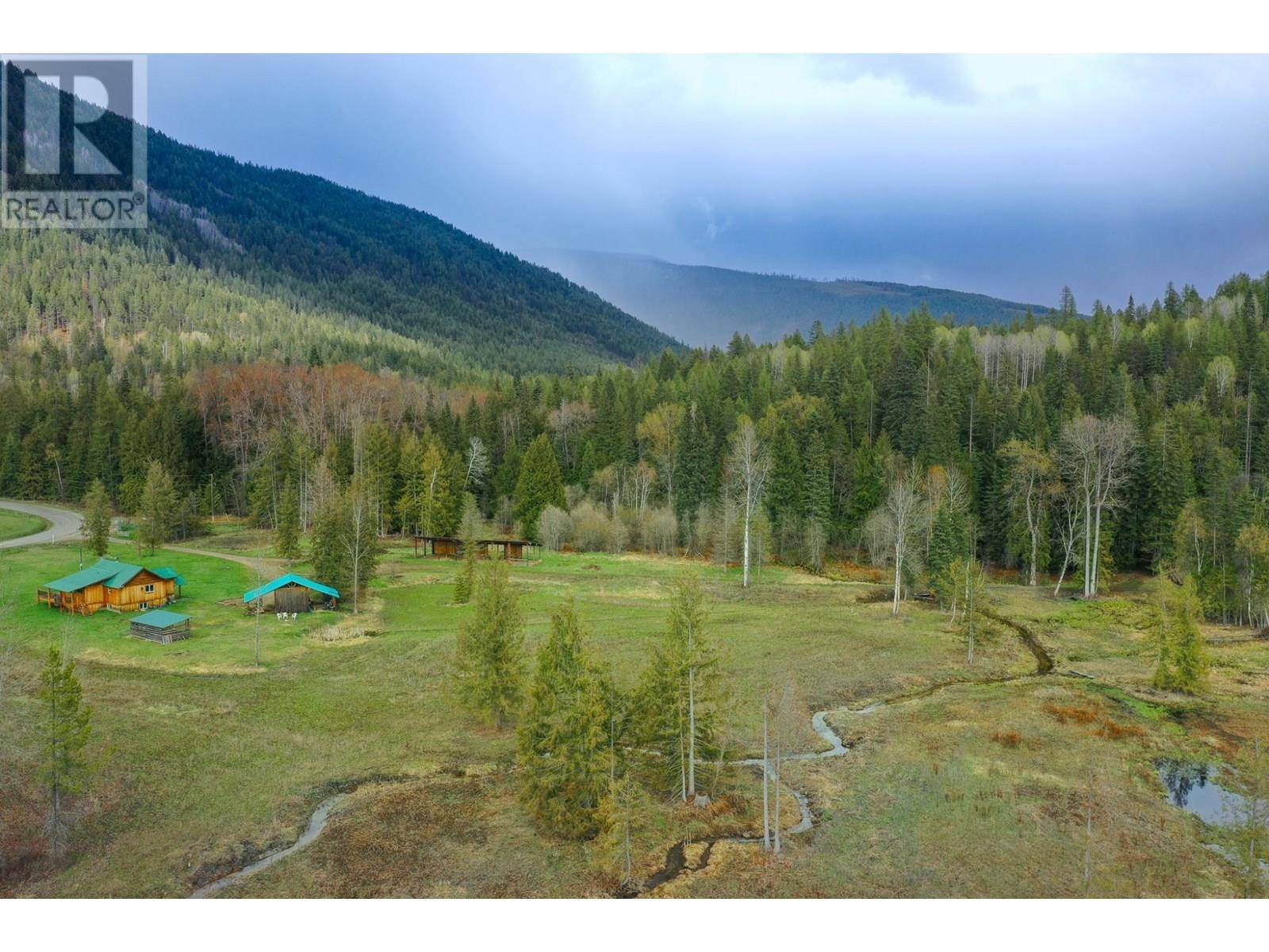 1097 LAKEVIEW ARROW CREEK Road, Creston, BC V0B1G1