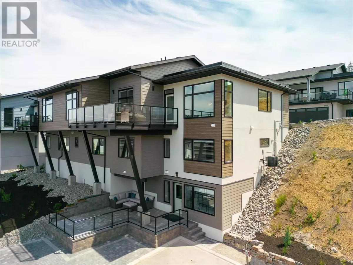 Kelowna, BC V1V0C6,3332 Aspen Lane