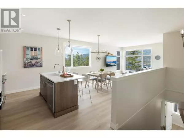 Kelowna, BC V1V0C6,3332 Aspen Lane