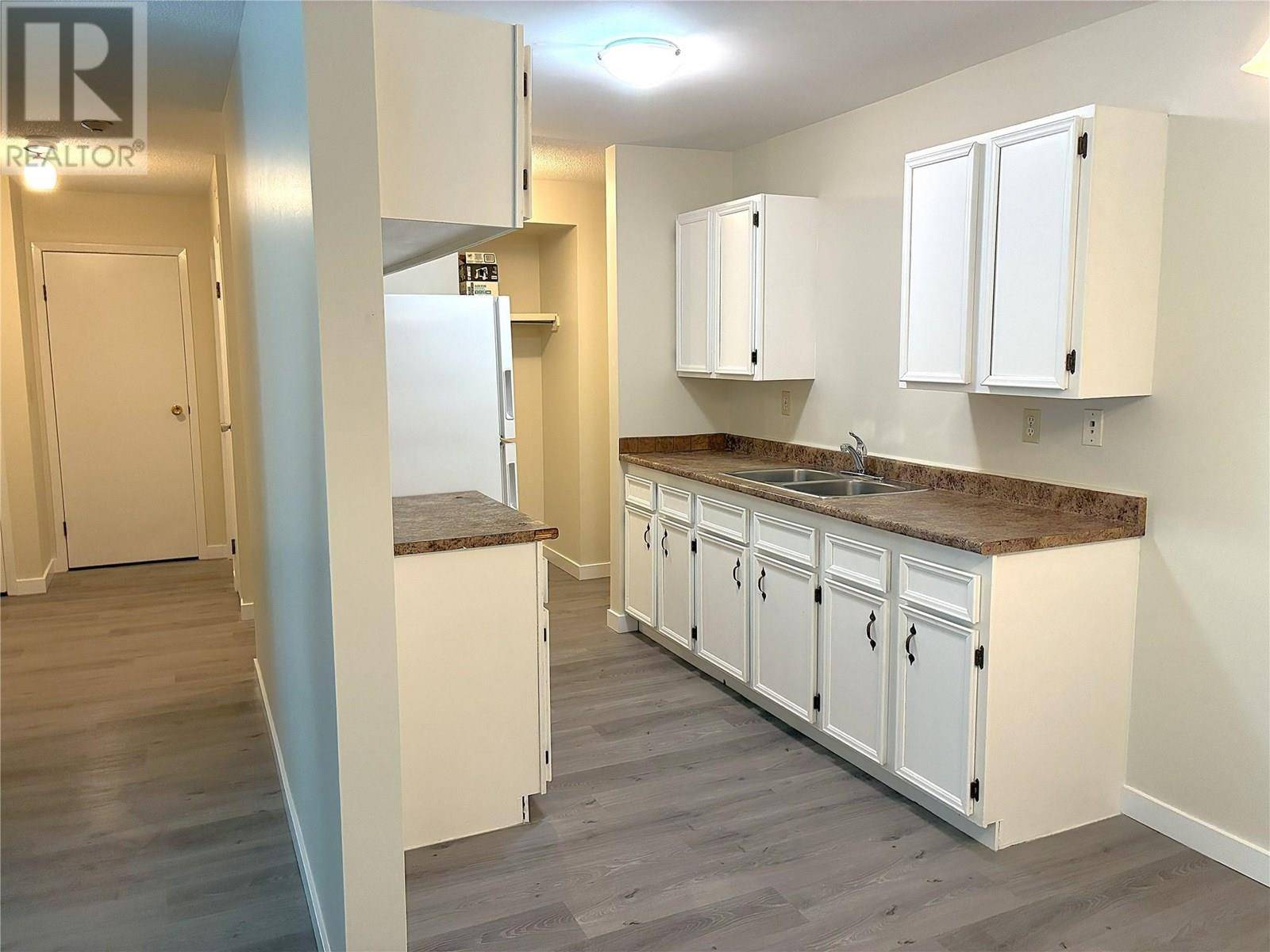 Kamloops, BC V2E1E9,1595 Summit DR #7