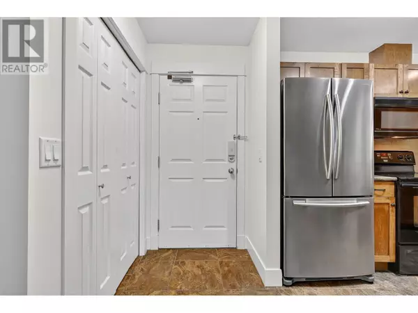 Kelowna, BC V1X8B2,135 Ziprick RD #409