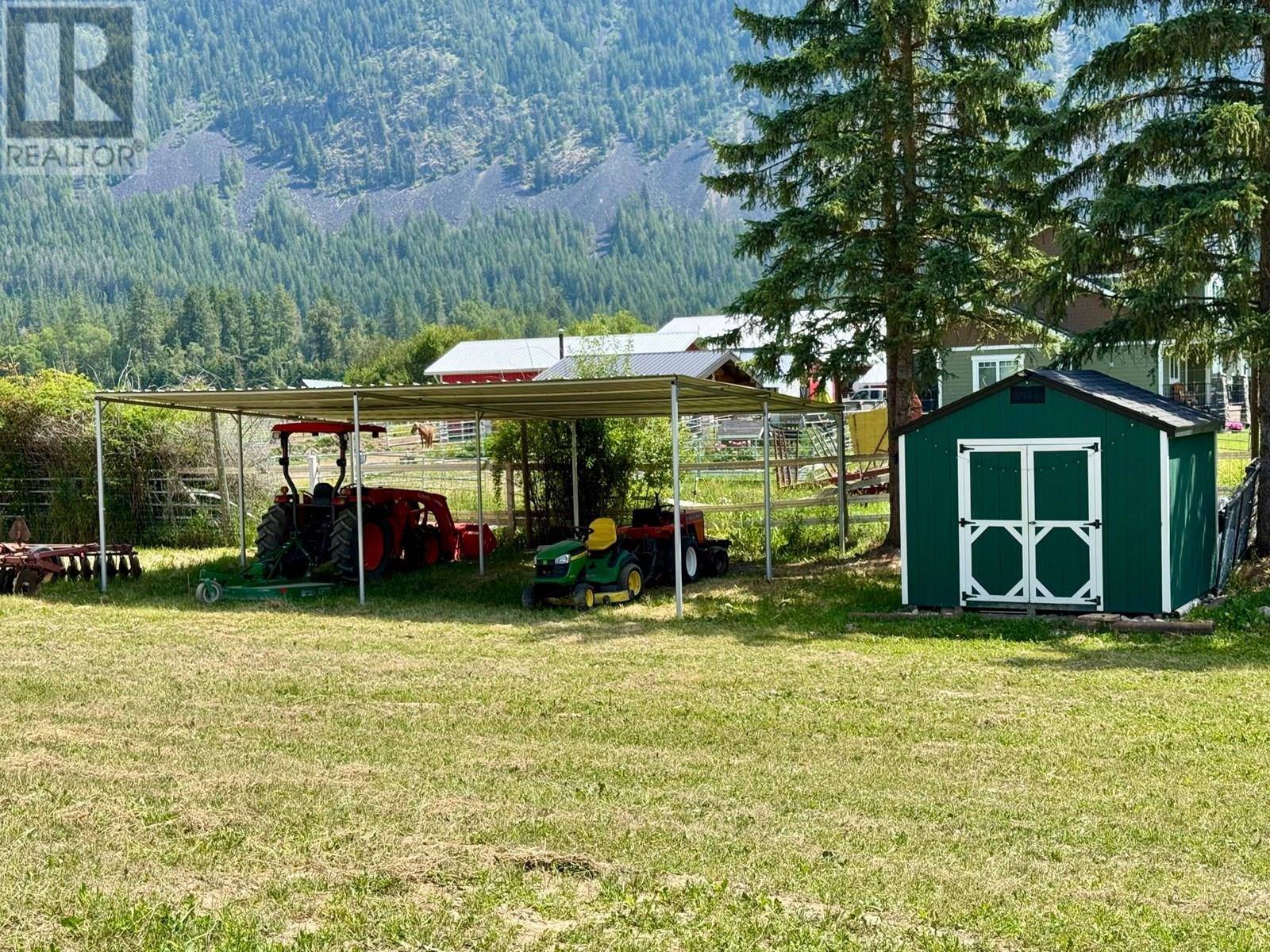 Creston, BC V0B1C0,4310 44 Street
