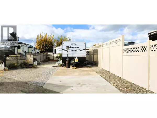 Kelowna, BC V4V1P4,415 Commonwealth RD #114