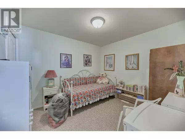 Osoyoos, BC V0H1V2,2 Royal Ann CT #2