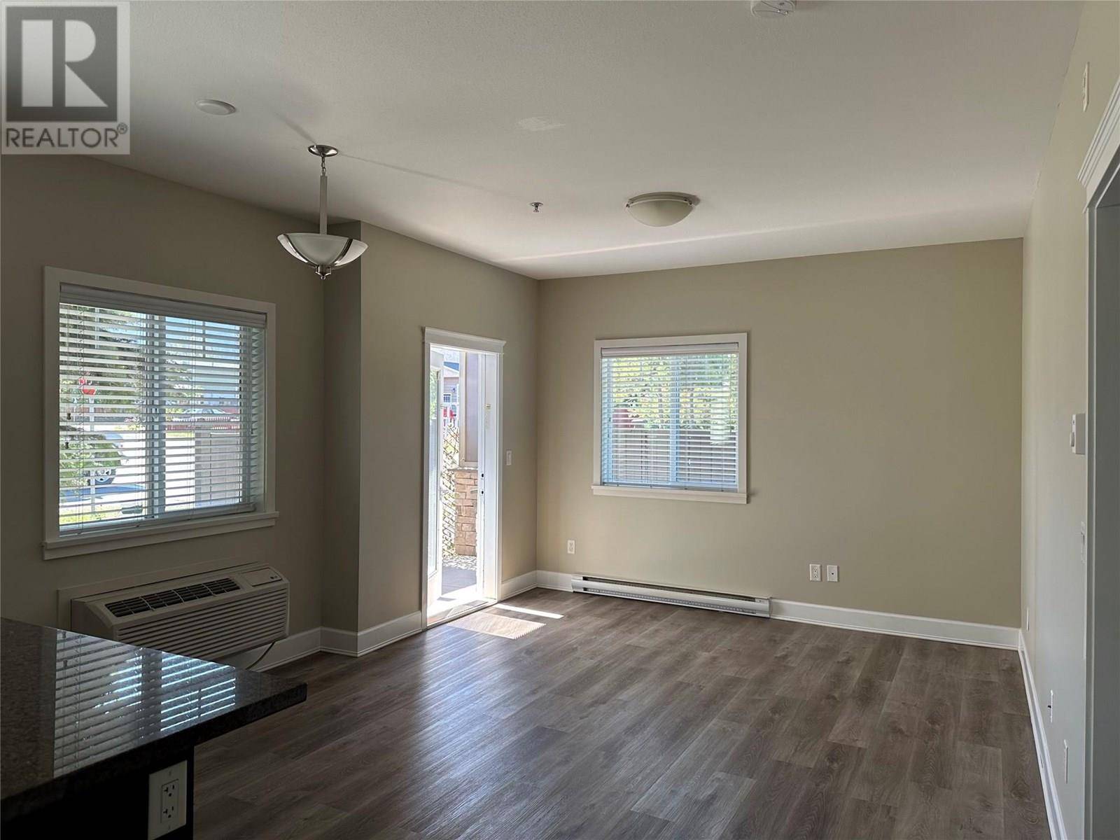 Merritt, BC V1K1A2,2799 CLAPPERTON AVE #104