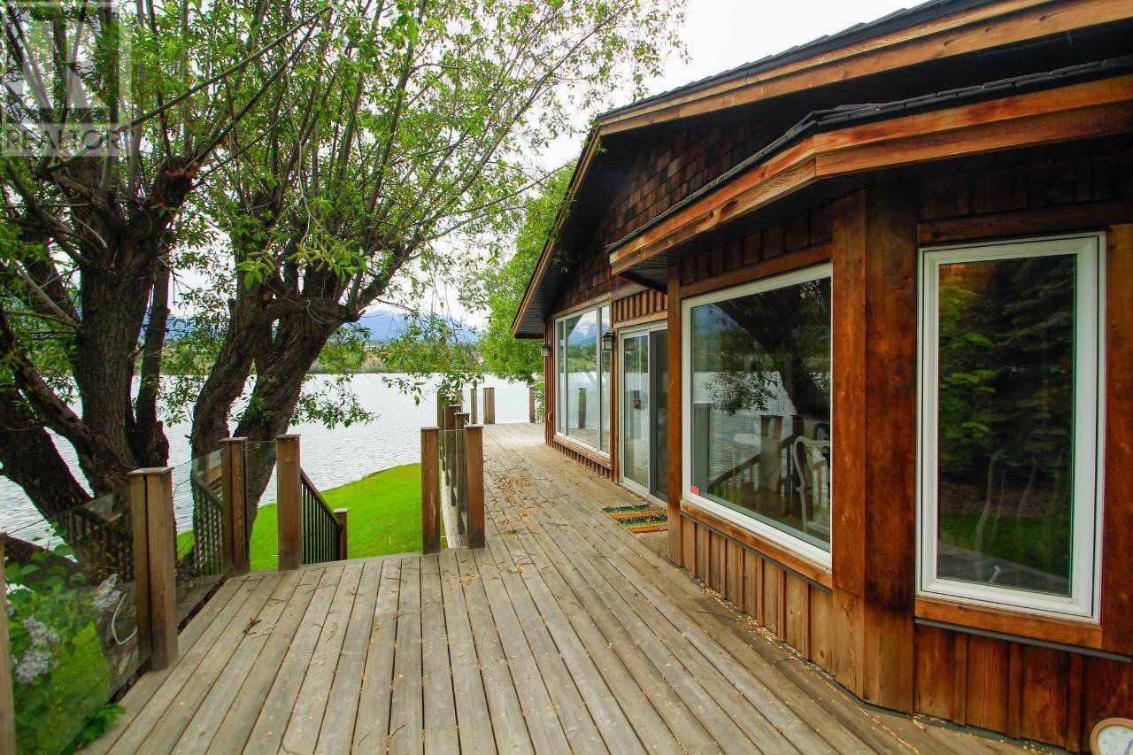 Invermere, BC V0A1K3,613 LAKEVIEW Road