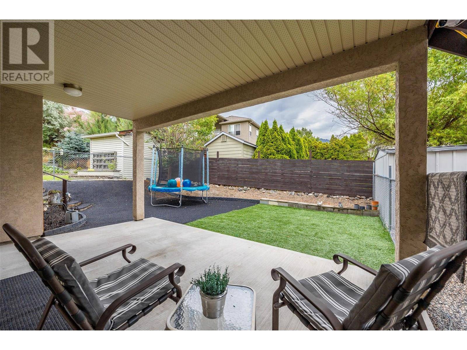 Kelowna, BC V1P1N8,1503 Tanemura Crescent